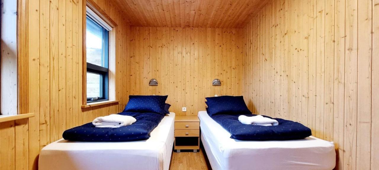 Dixon Cabin Nr. 7 / Dixon Sumarhus Nr. 7 @Kirkjubraut Talknafjordur Esterno foto