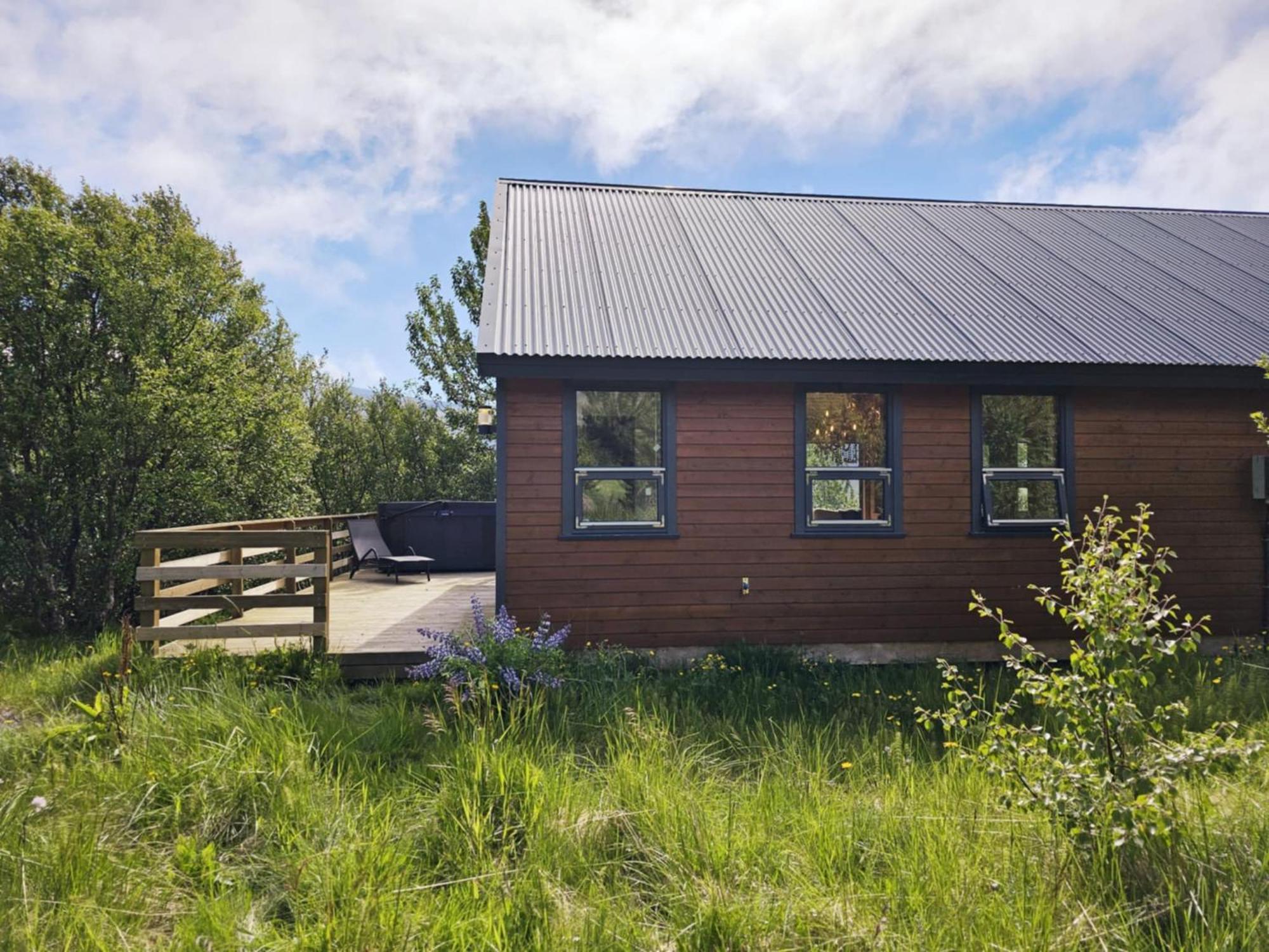 Dixon Cabin Nr. 7 / Dixon Sumarhus Nr. 7 @Kirkjubraut Talknafjordur Esterno foto